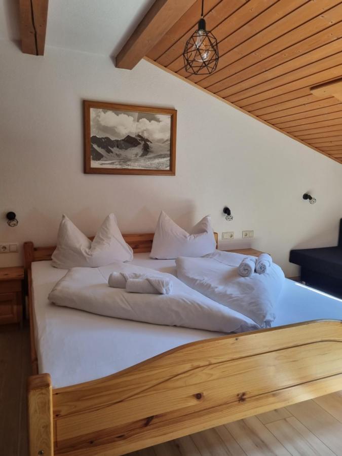 イェルツェンス Haus Marinus Bed & Breakfast エクステリア 写真