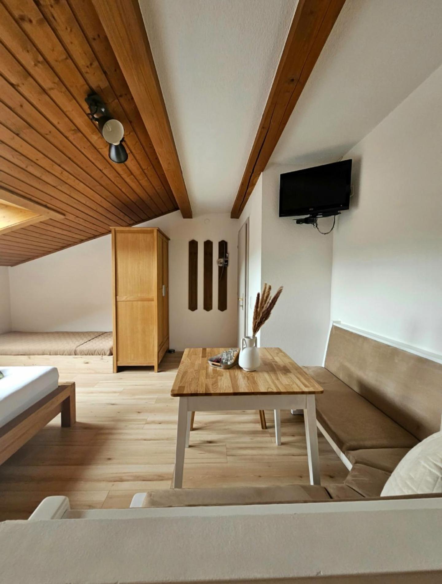 イェルツェンス Haus Marinus Bed & Breakfast エクステリア 写真
